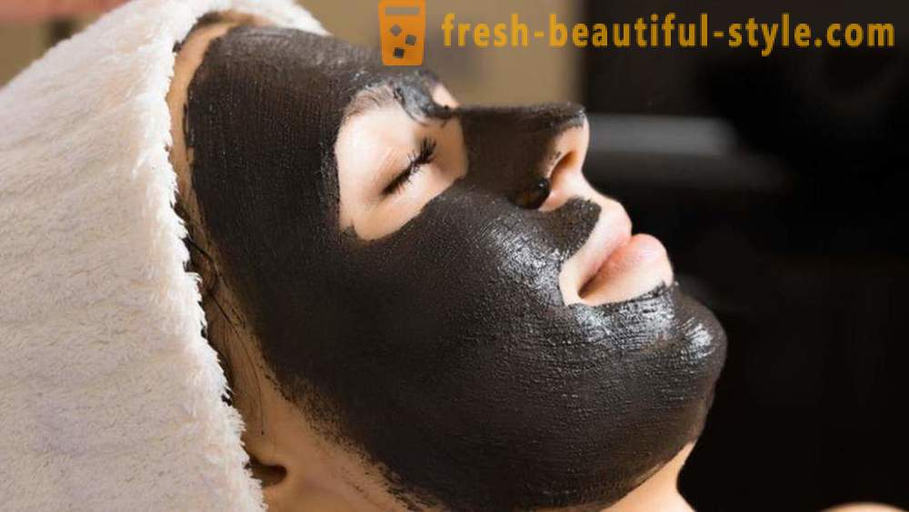 Il carbone attivo da acne: maschere ricette
