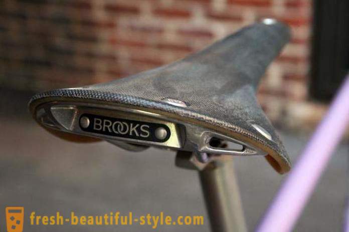 Sella di biciclette Brooks: panoramica, caratteristiche e vantaggi
