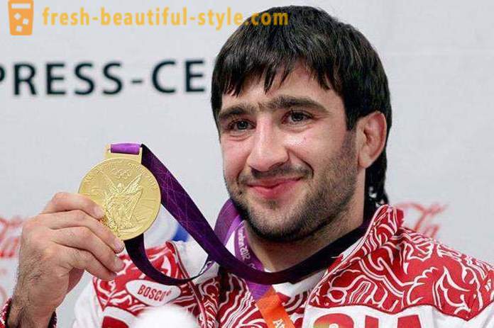 Judoka russo Mansur Isaev: biografia, la vita personale, successi sportivi