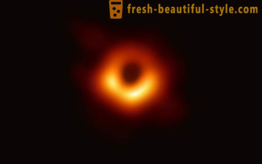 Ha presentato la prima immagine del buco nero supermassiccio