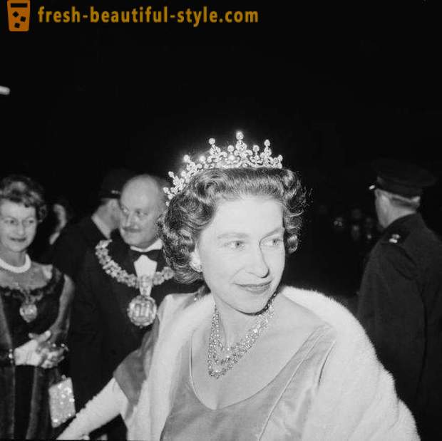 La regina Elisabetta II e del Principe Filippo celebrano nozze di platino