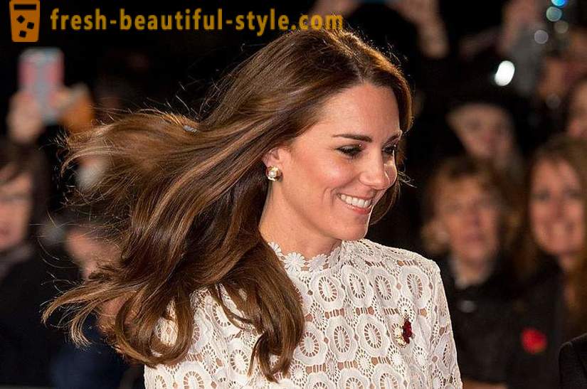Quando lo stile impeccabile di Kate Middleton ha rotto il codice di abbigliamento reale