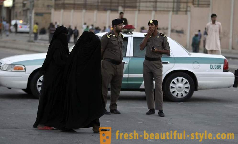 10 cose che non si possono fare per le donne in Arabia Saudita