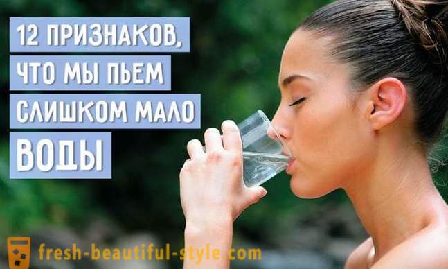 12 segni che beviamo troppo poca acqua
