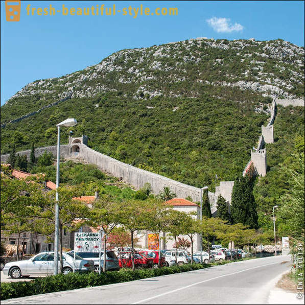 Passeggiata sulla muraglia cinese penisola croata