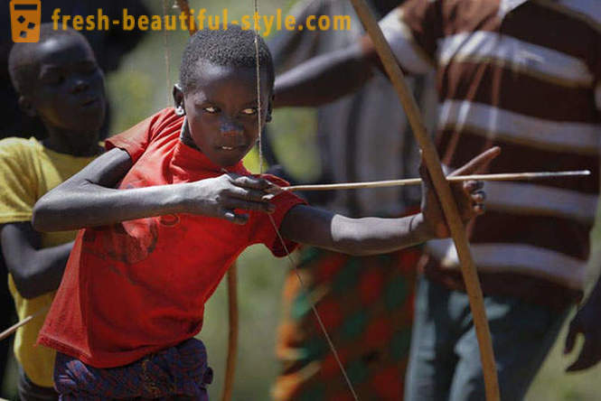 Arcieri tribù Pokot del Kenya