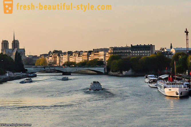 Camminare sopra i ponti di Parigi