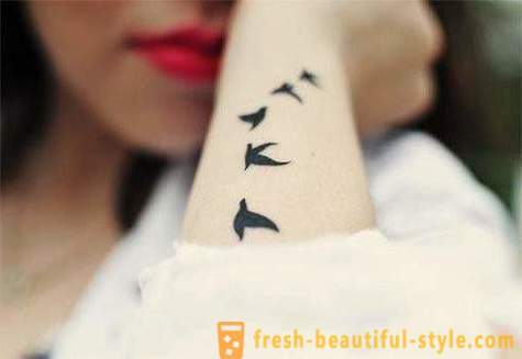 Genere Minimalismo: tatuaggio in questo stile