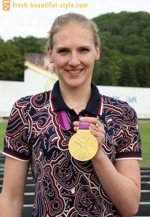 Campione olimpico Svetlana Romashina