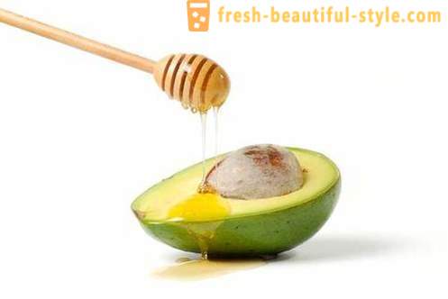 Maschera viso di avocado: benefici, le ricette, il risultato