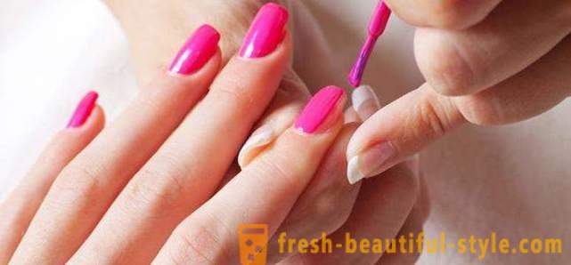 Manicure: unghie belle per 15 minuti