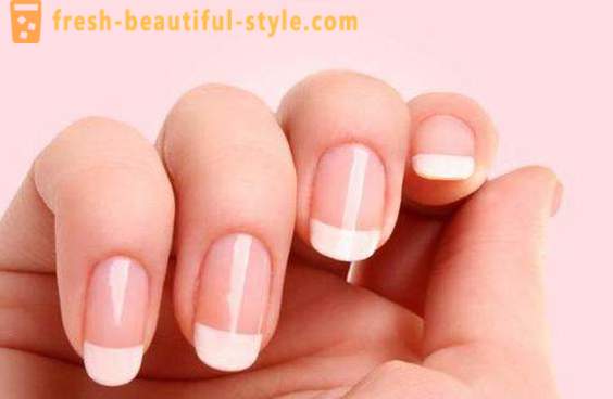 Manicure: unghie belle per 15 minuti