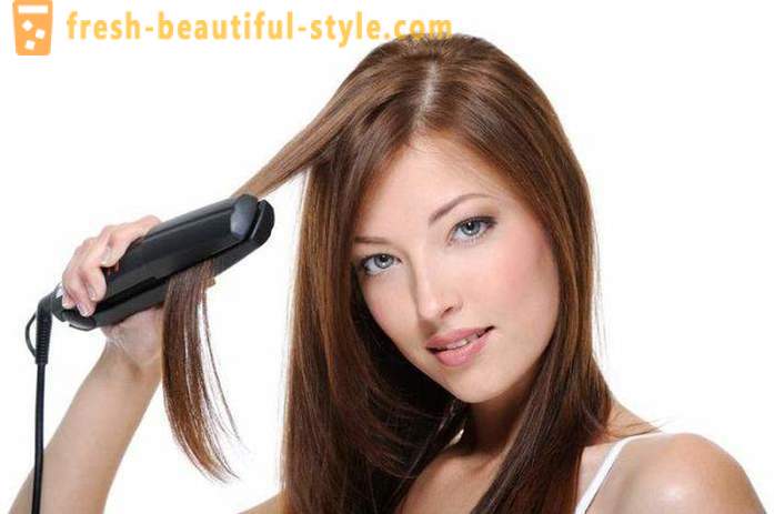 Segreti di bellezza: lisciare i capelli a casa