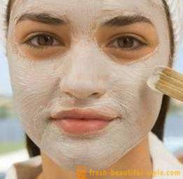 Come sbarazzarsi di tracce dopo acne e ripristinare la pelle bella vista?